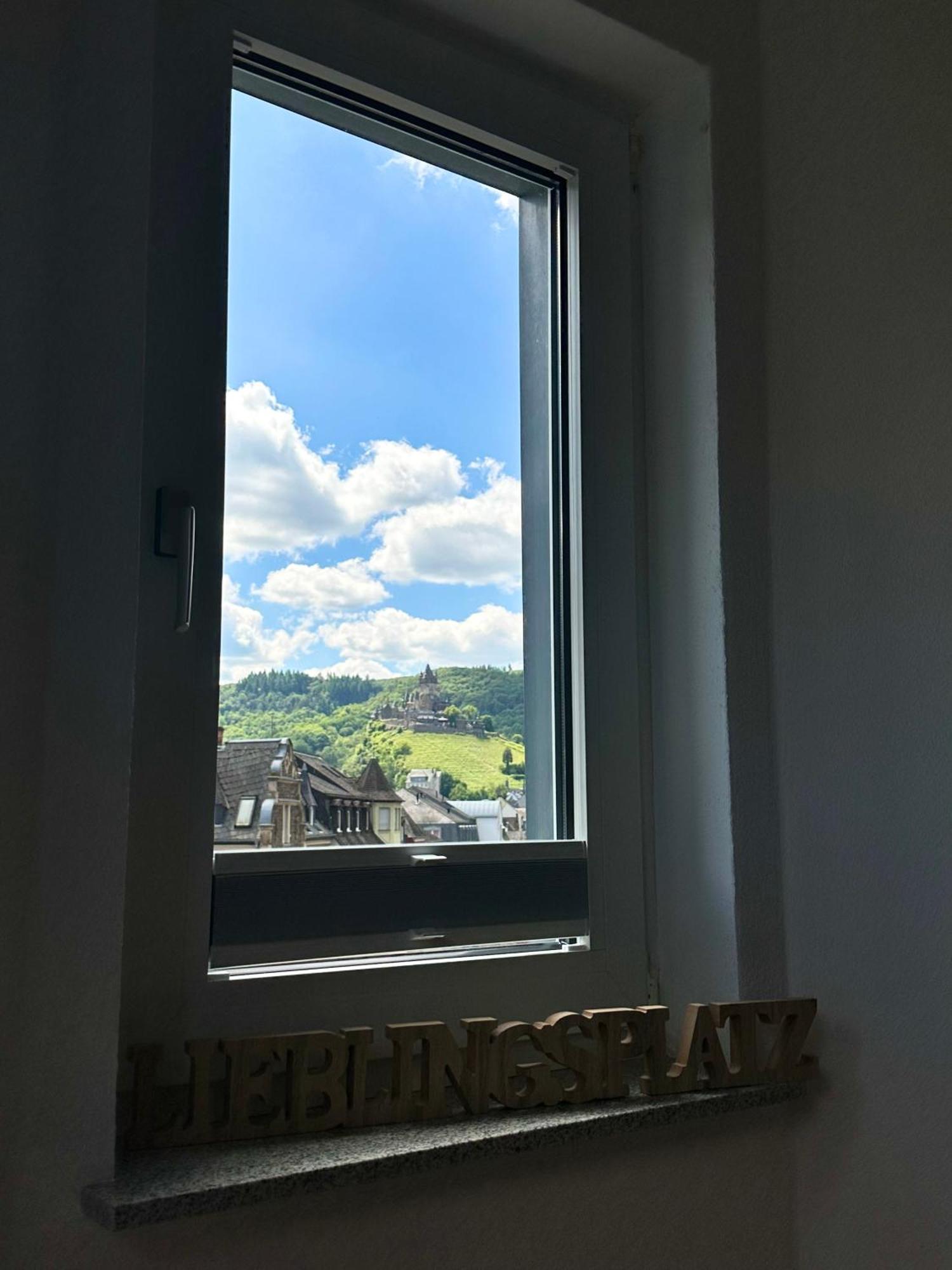 Ferienwohnung Primavera Cochem Esterno foto