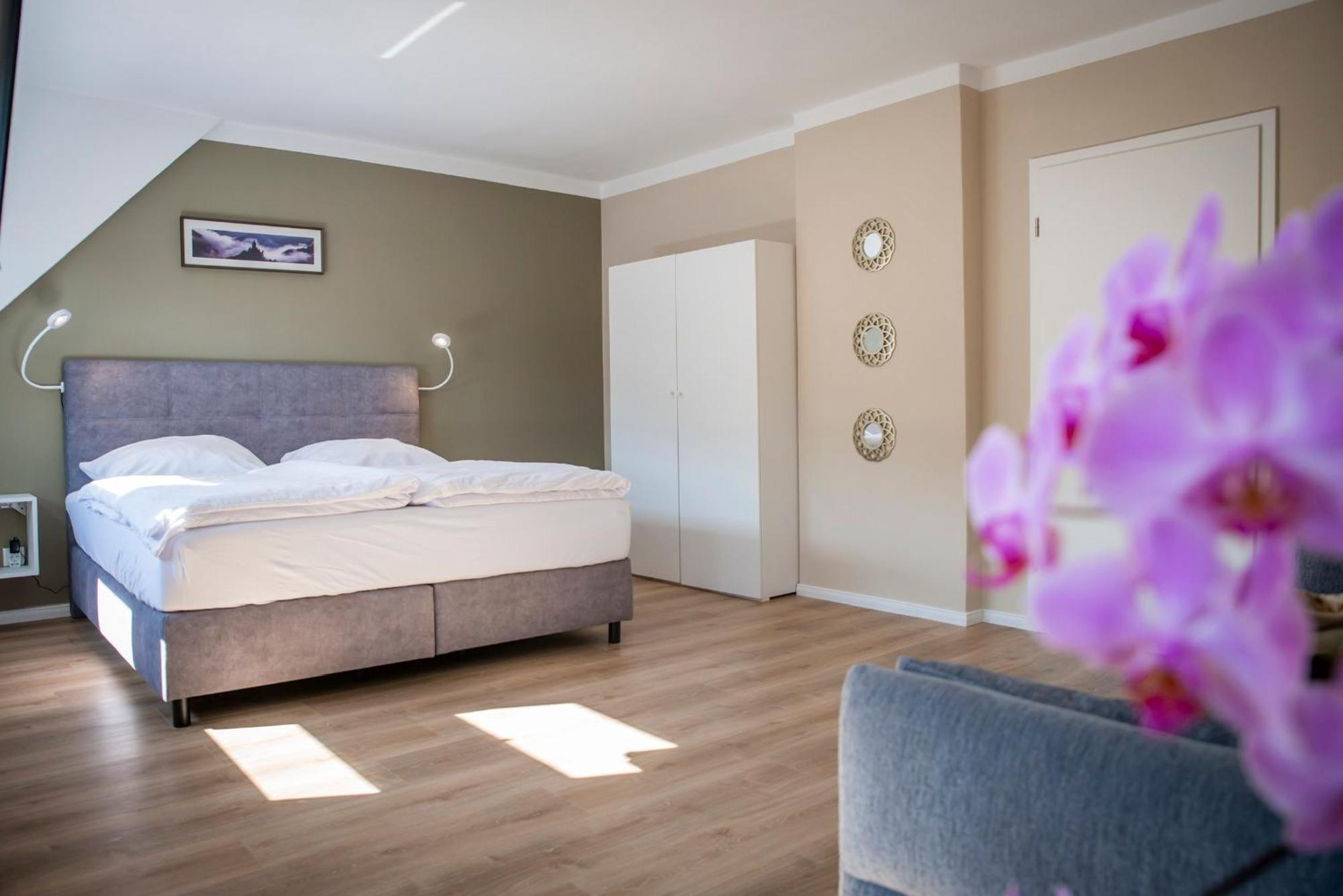 Ferienwohnung Primavera Cochem Esterno foto